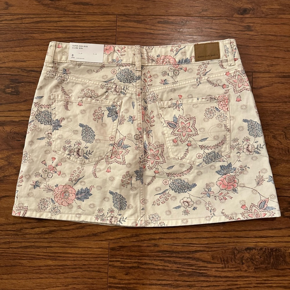 Brand new with tags! ✨ Adorable American Eagle super high-rise A-line mini skirt - Picture 4 of 5